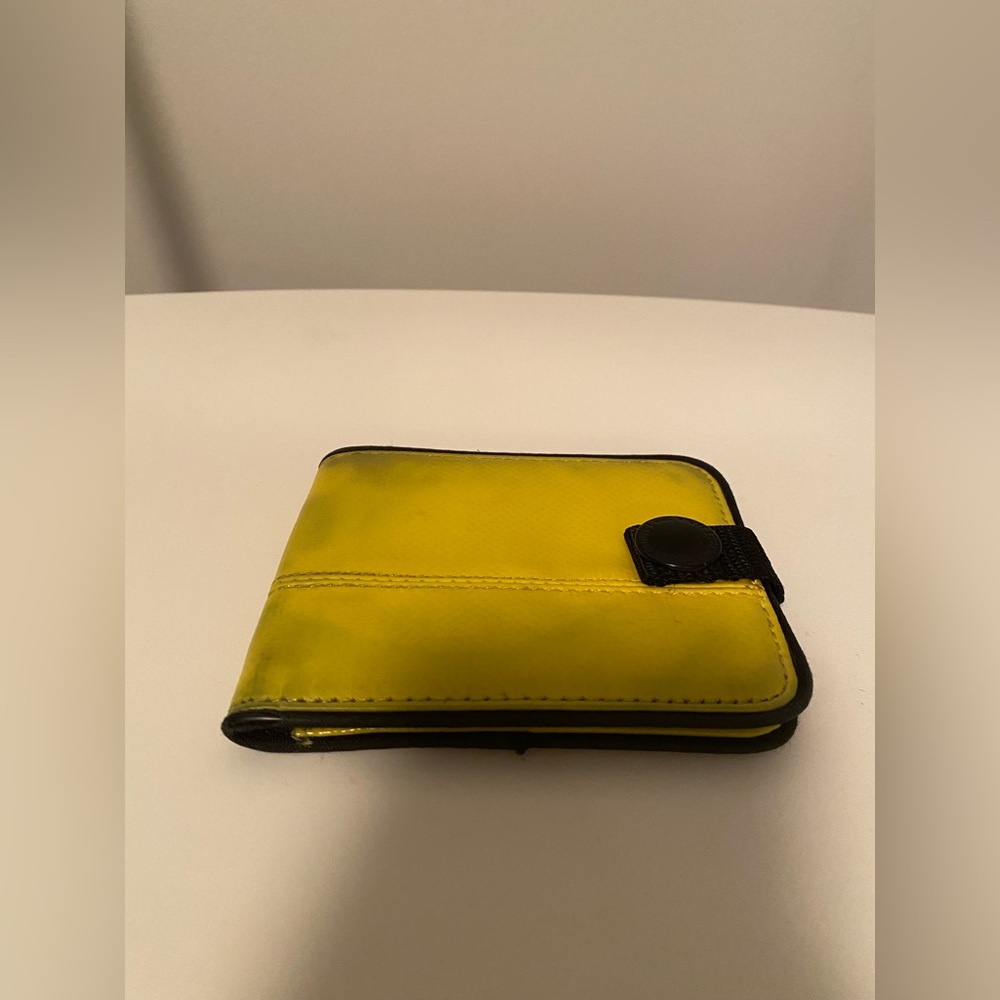SuperDry Tarp Wallet - Picture 2 of 3